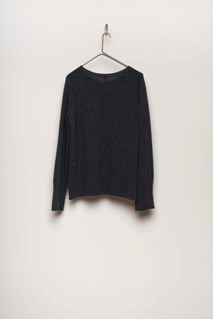 #2613 - v neck pullover