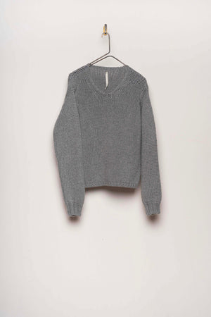 #2615 - v neck pullover