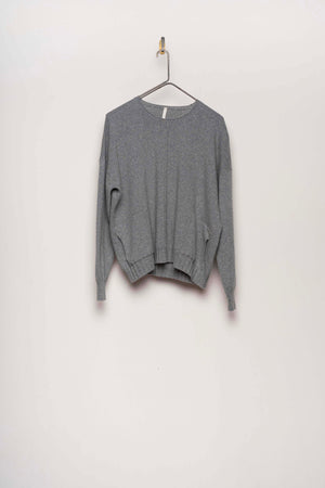 #2629 - pullover with pockets