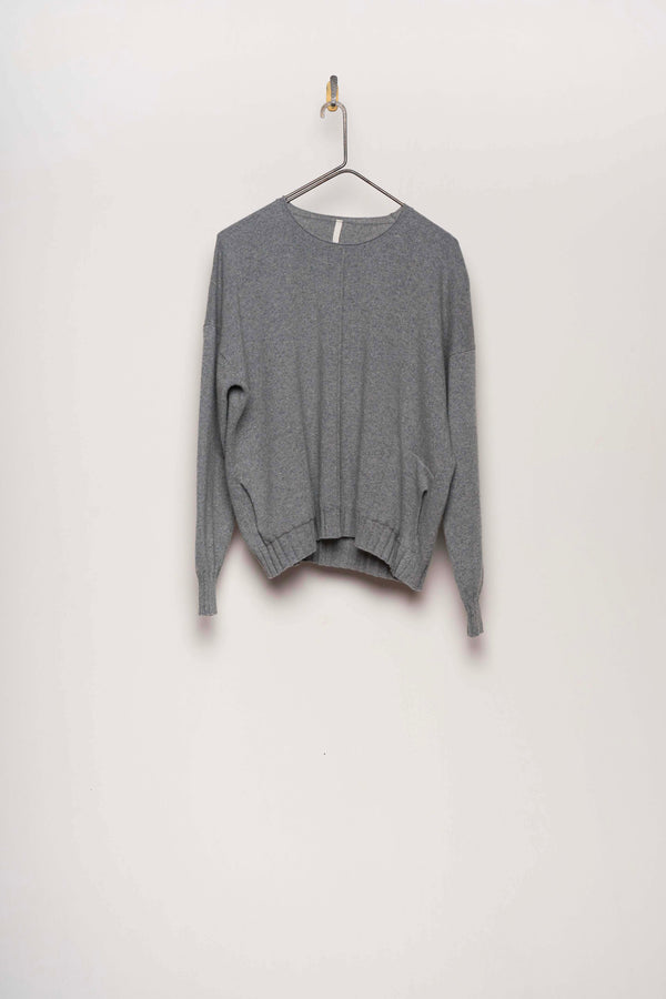 #2629 - pullover with pockets