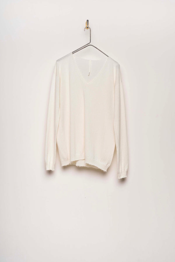 #2646 - v neck pullover