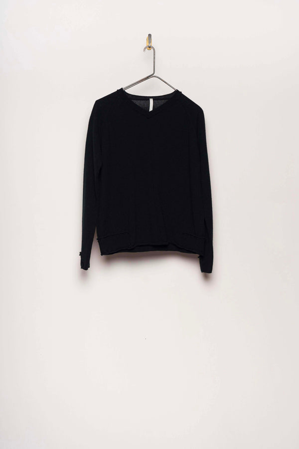 #2645 - v neck pullover