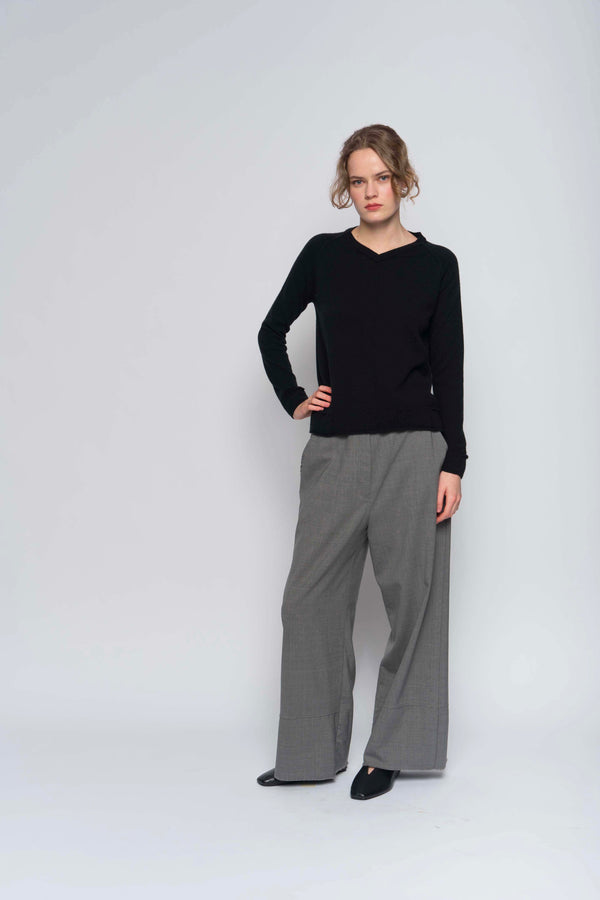 #2645 - v neck pullover