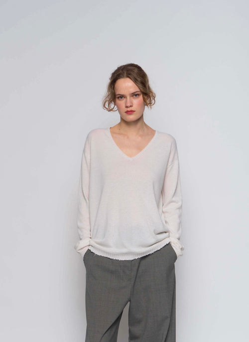 #2646 - v neck pullover