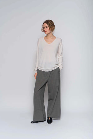 #2646 - v neck pullover