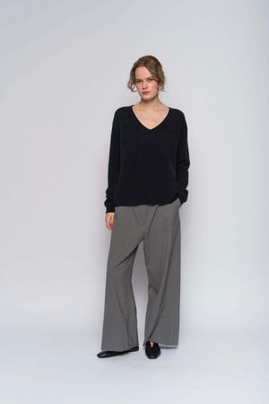 #2674 - v neck pullover