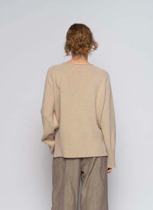 #2613 - v neck pullover