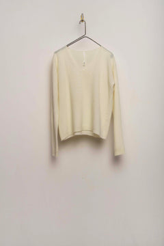 #2674 - v neck pullover