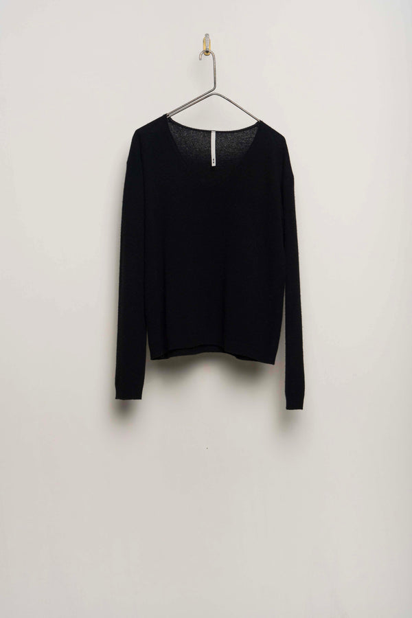 #2674 - v neck pullover