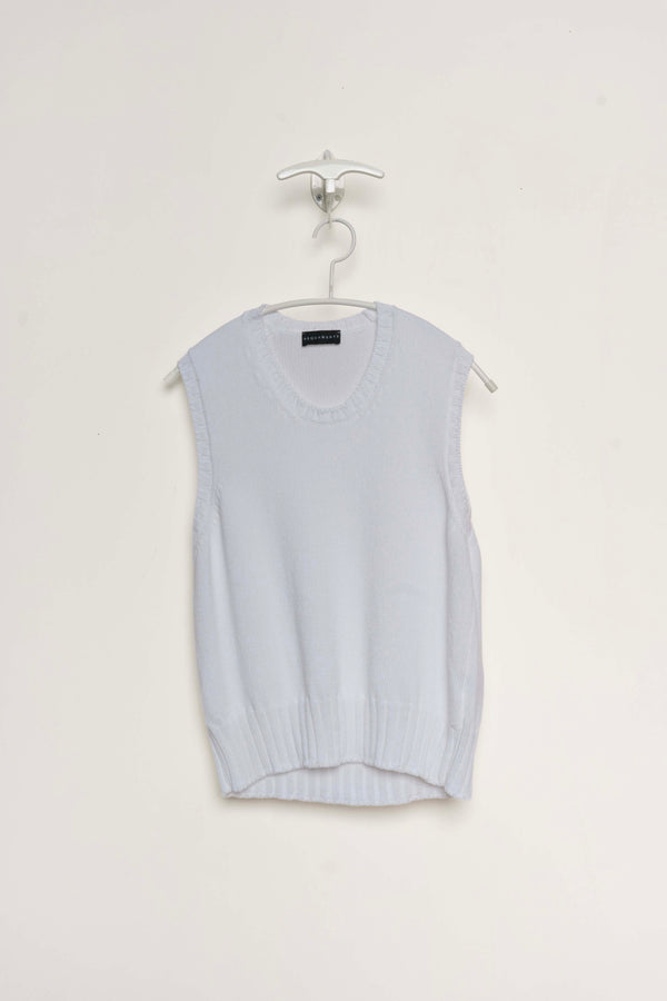 27403 - vest
