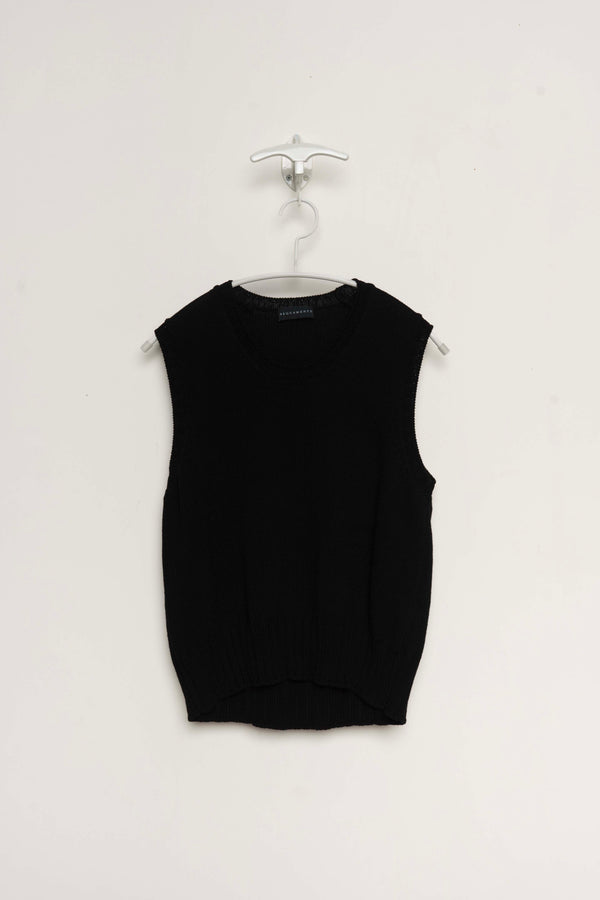 27403 - vest