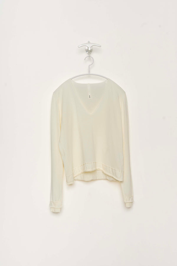 #2723 - v neck pullover