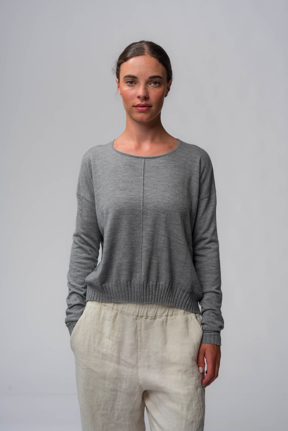 #2711 - pullover with pockets
